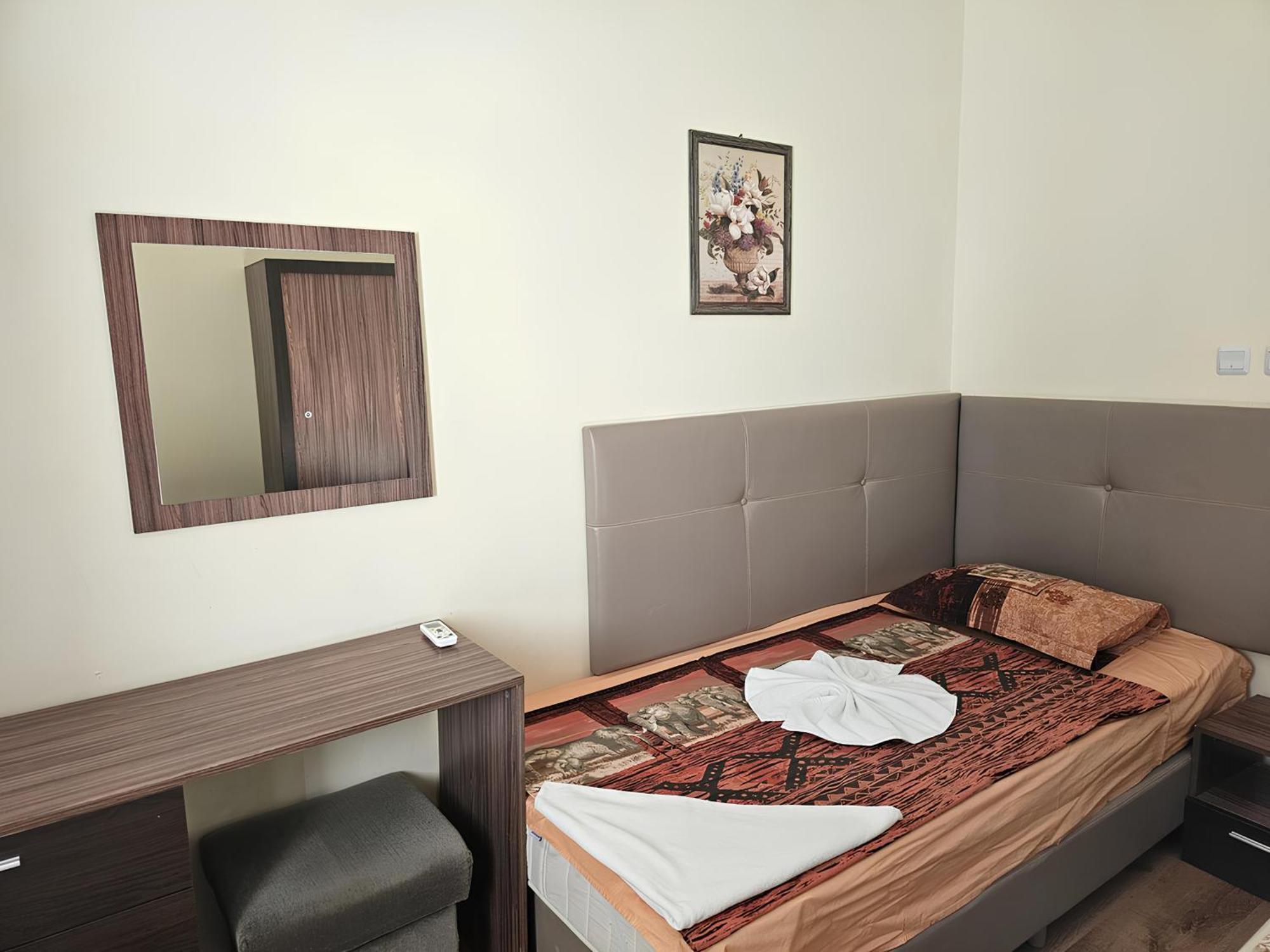 Apartments Yalta Golden Sands Exterior photo