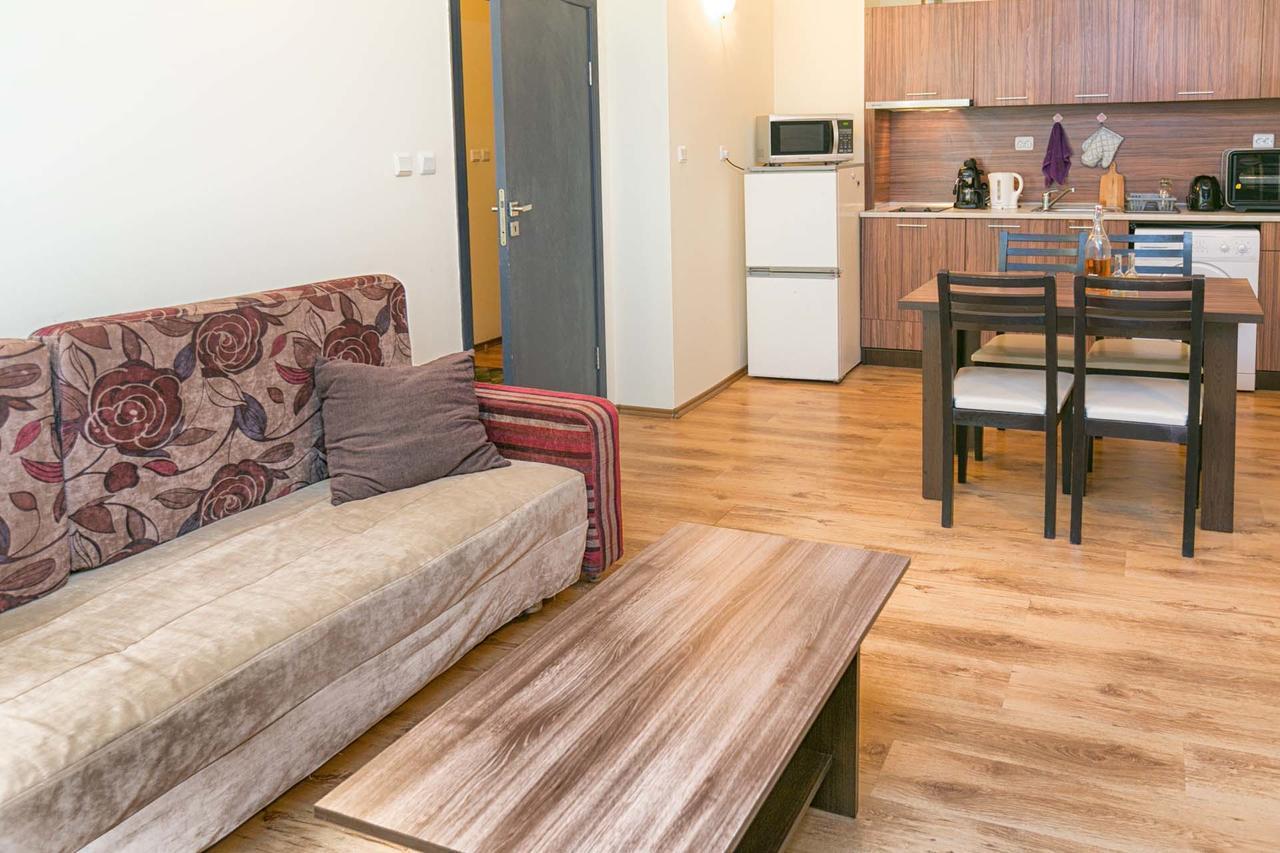 Apartments Yalta Golden Sands Exterior photo